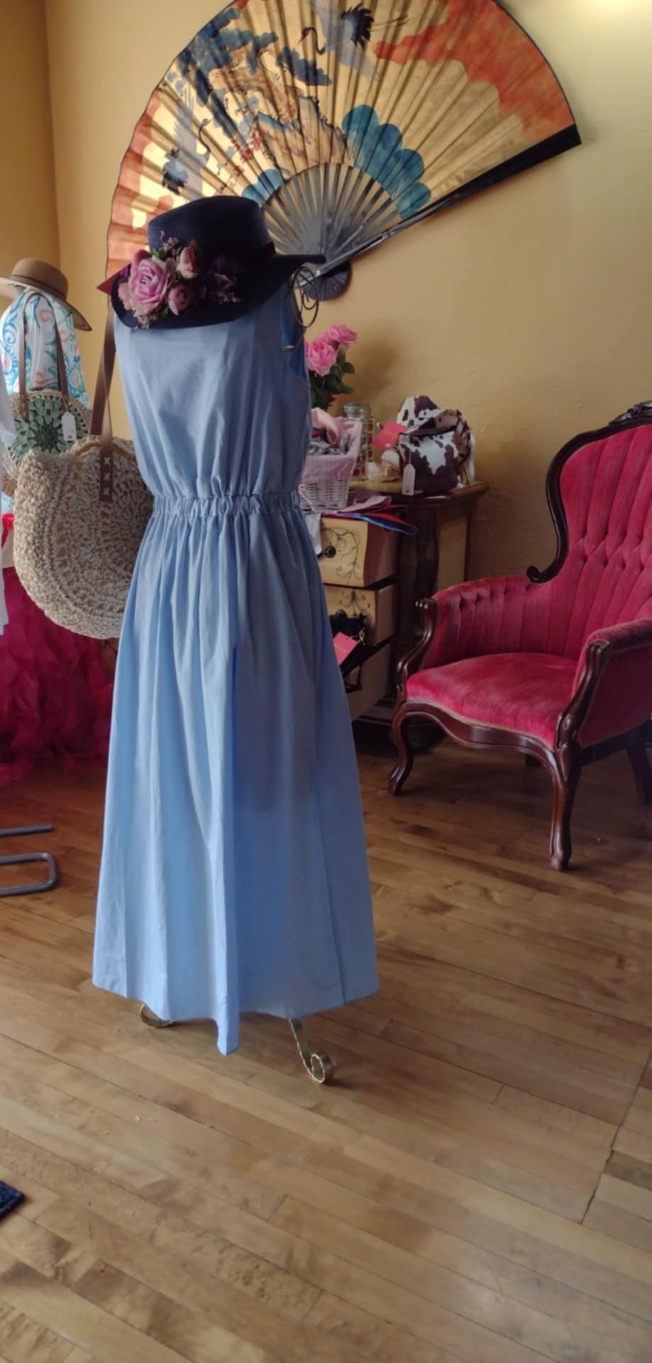 Bella's Dresser boutique storefront in Pequot Lakes