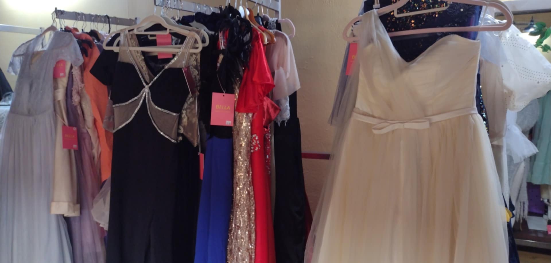 Boutique dress shopping in Minnesota